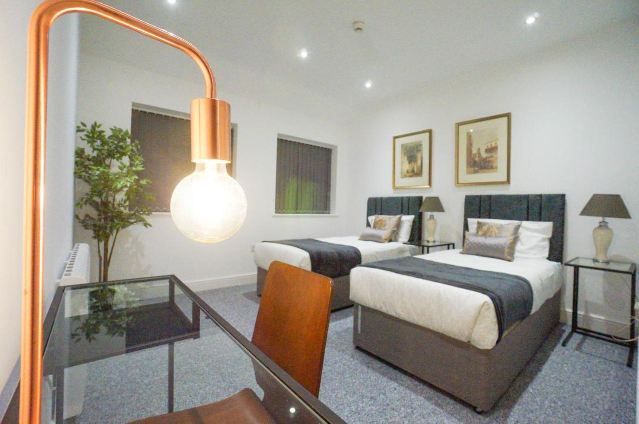 Premium Apartments Thatcham Broadway Bagian luar foto
