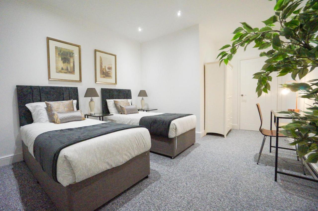 Premium Apartments Thatcham Broadway Bagian luar foto