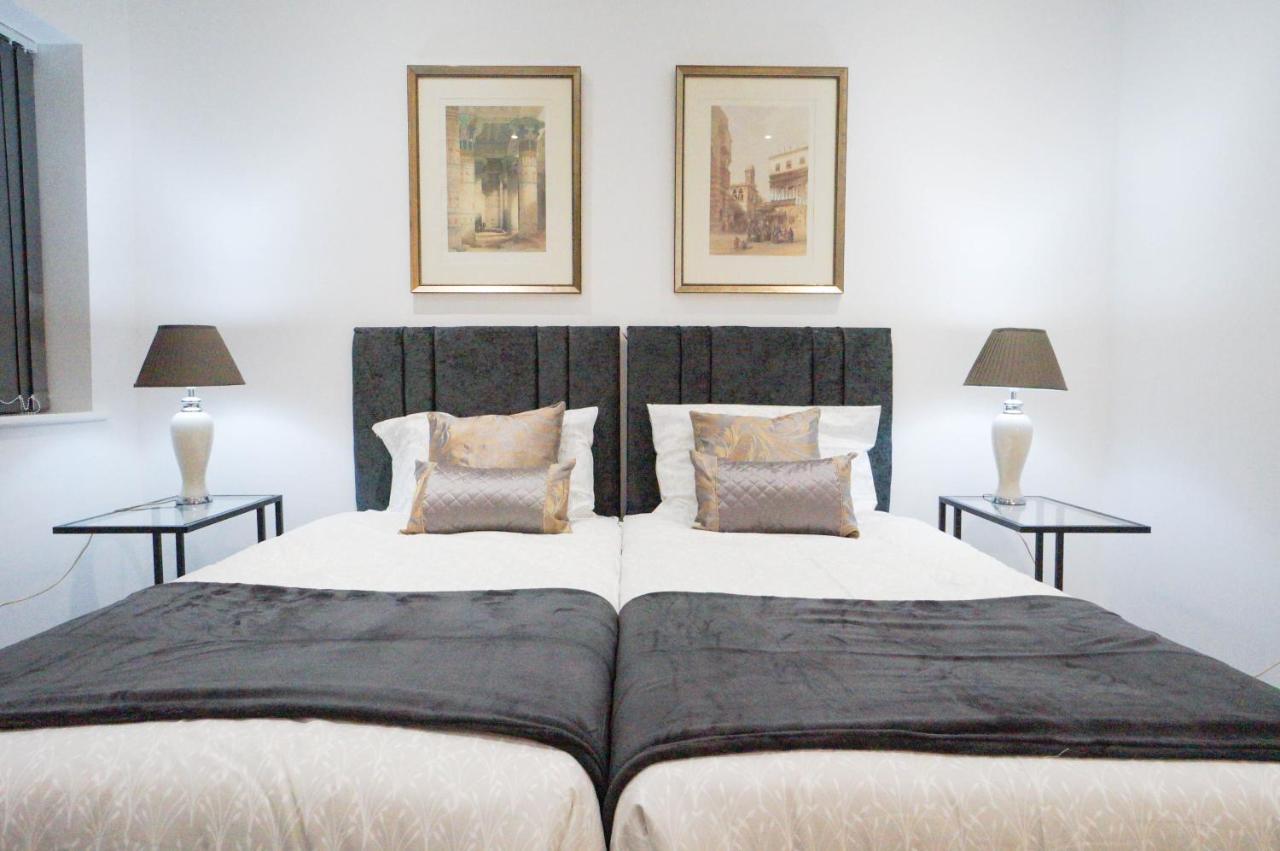 Premium Apartments Thatcham Broadway Bagian luar foto