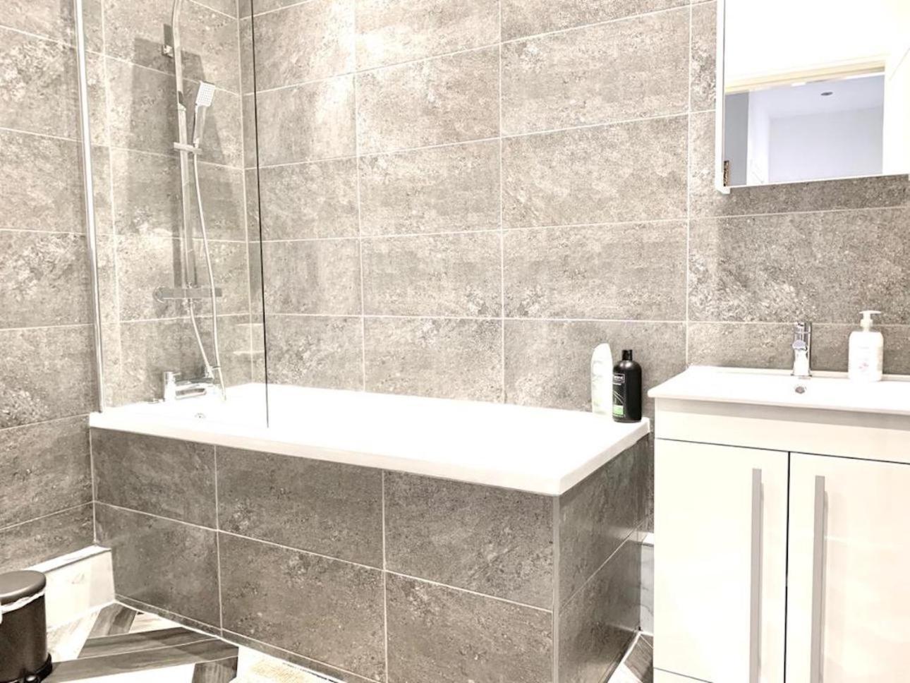 Premium Apartments Thatcham Broadway Ruang foto